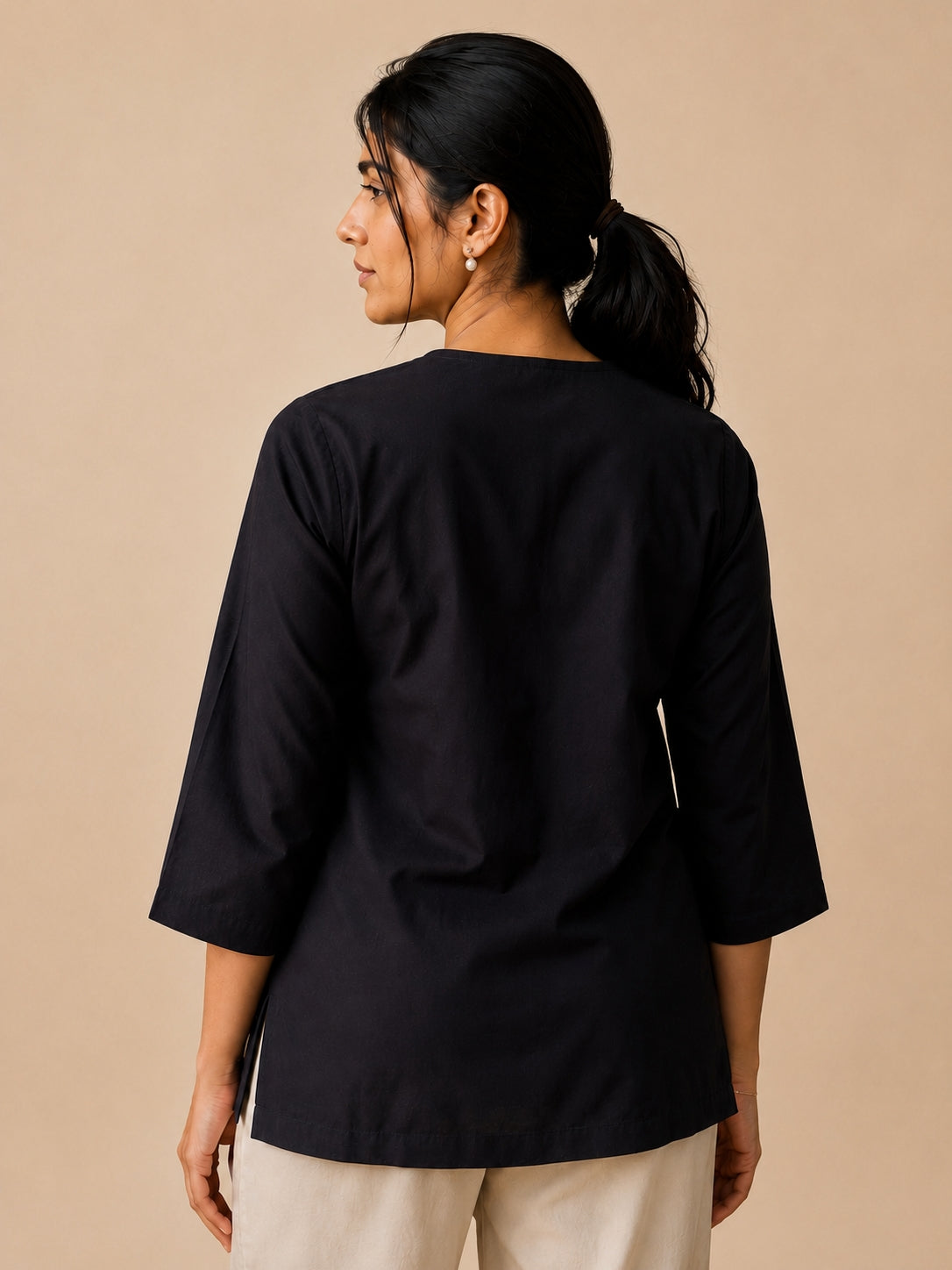 V-Neck Top Warli Painted - Black