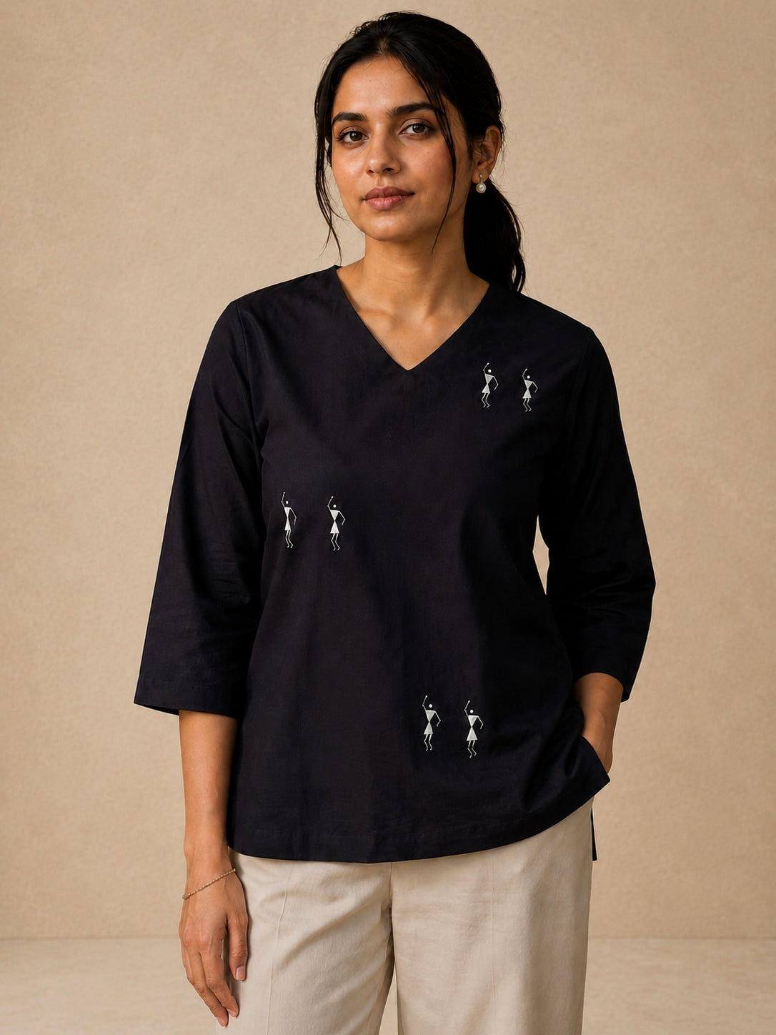 V-Neck Top Warli Painted - Black